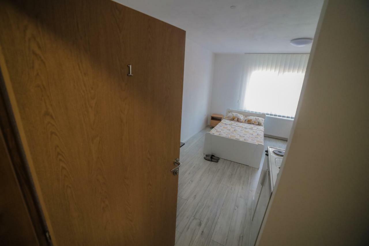 Guesthouse Tanja Баня Лука Екстериор снимка